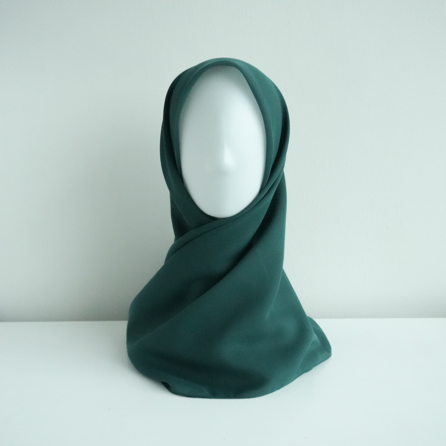 TUDUNG BAWAL NONA