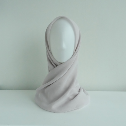 TUDUNG BAWAL NONA