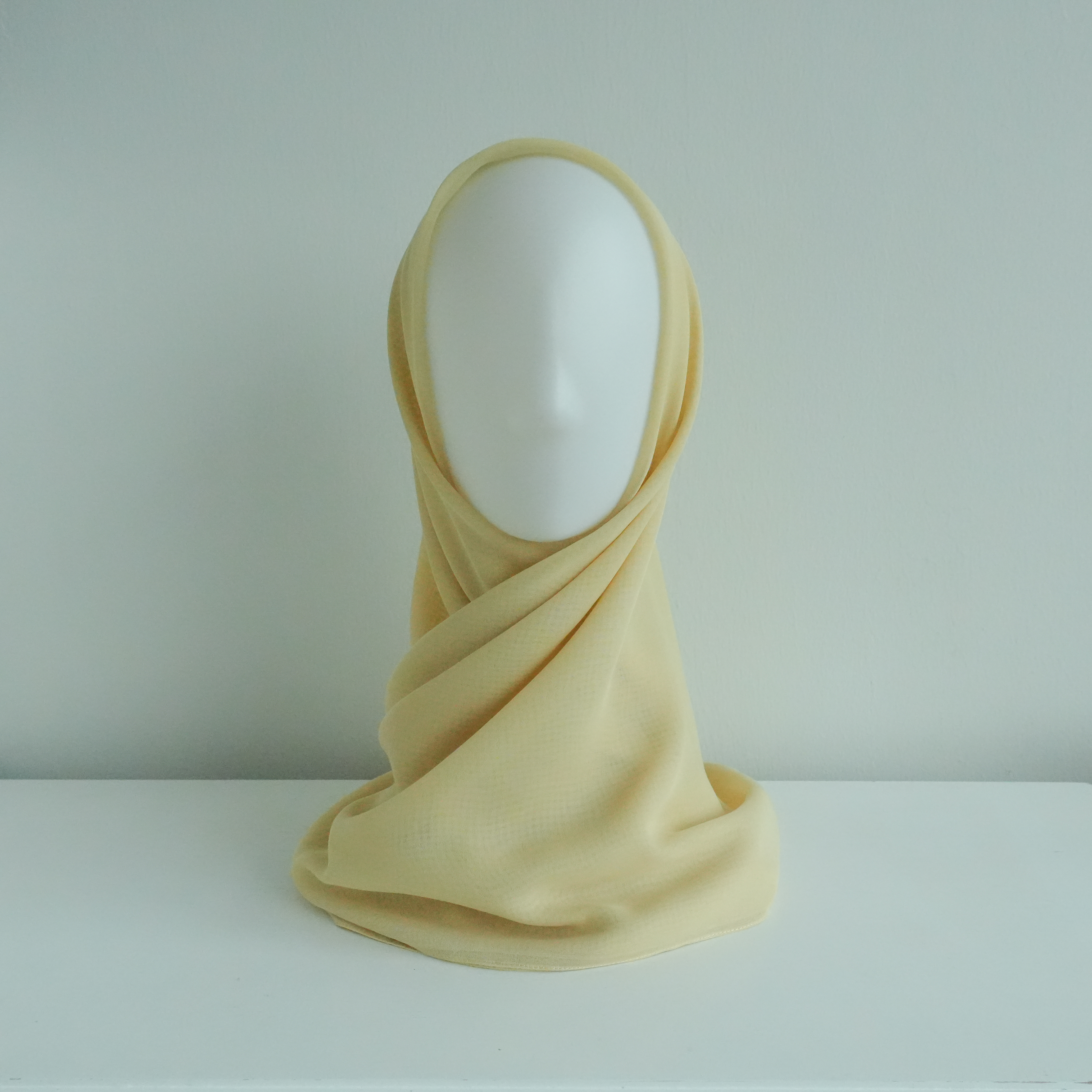 TUDUNG BAWAL NONA