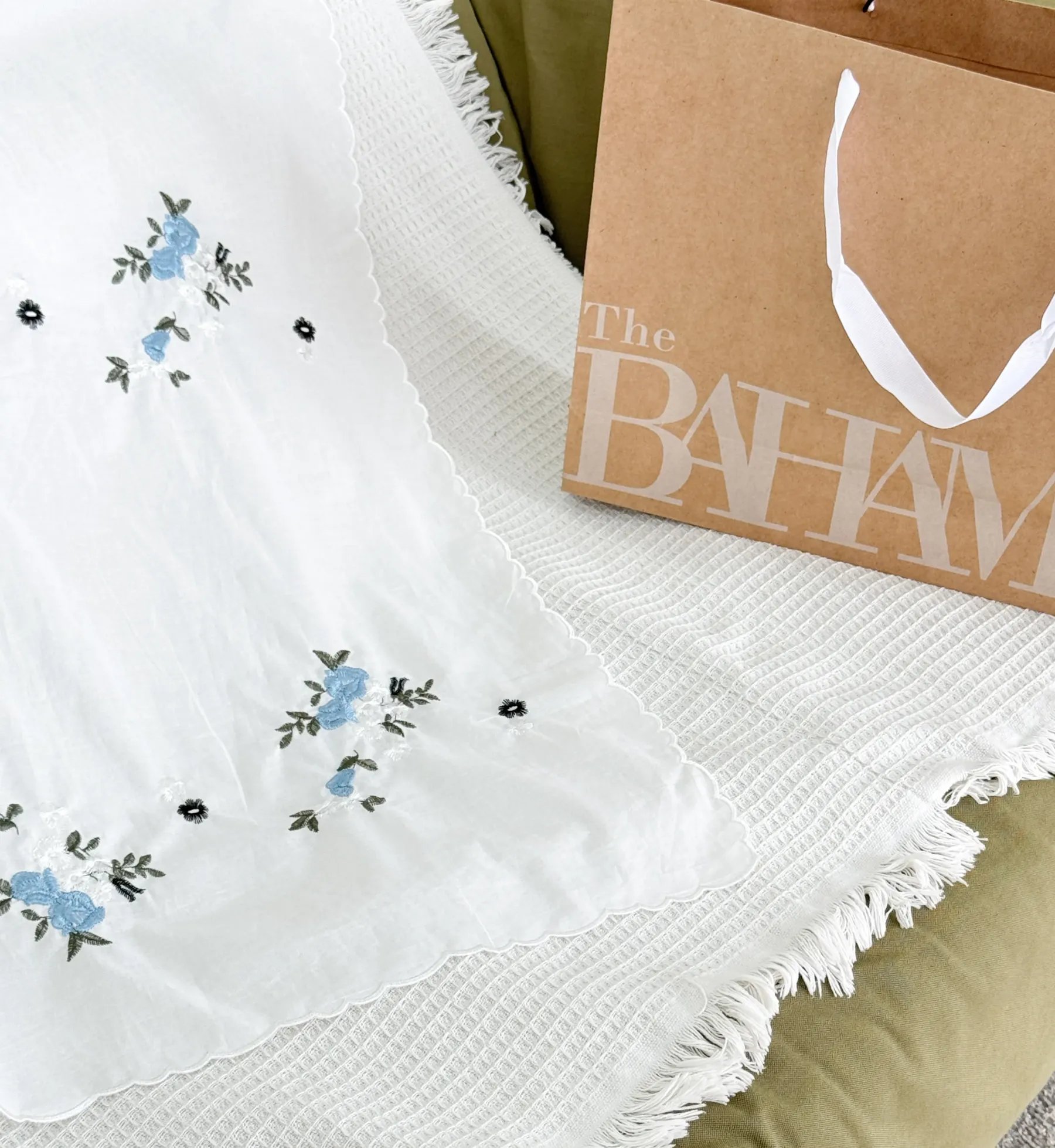 SELENDANG BUNGA - BUNGA BIRU