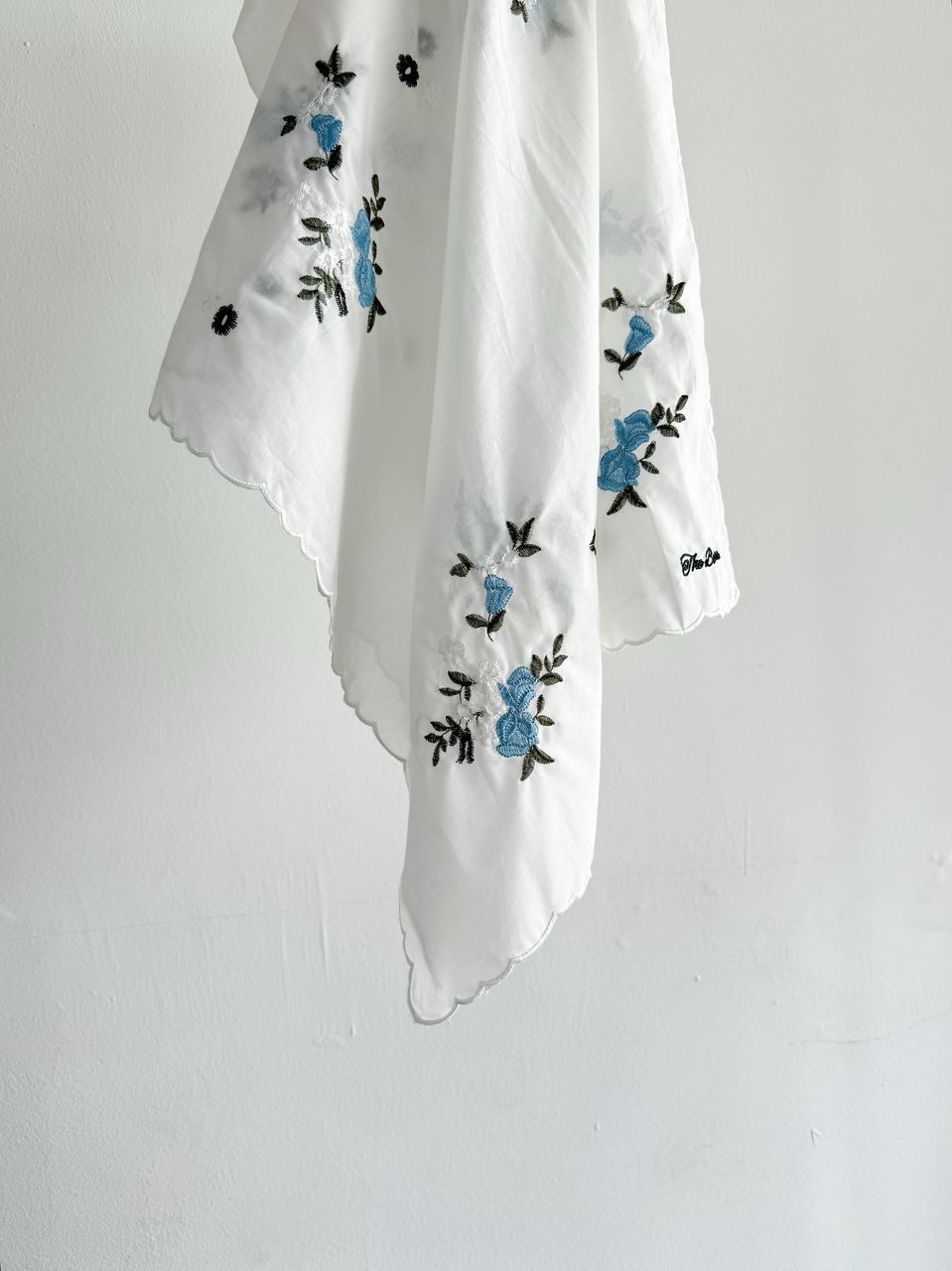 SELENDANG BUNGA - BUNGA BIRU