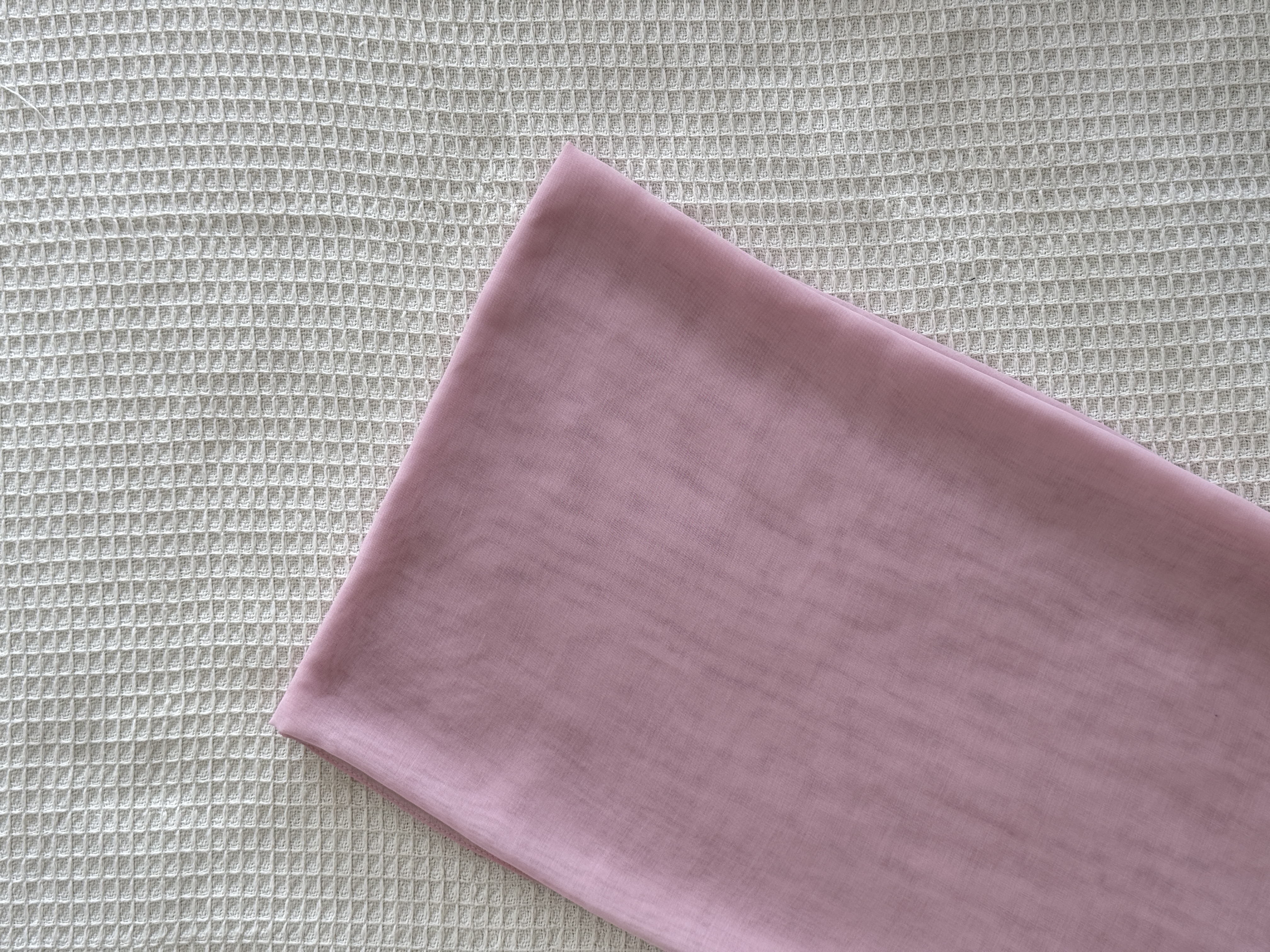 PALE PINK
