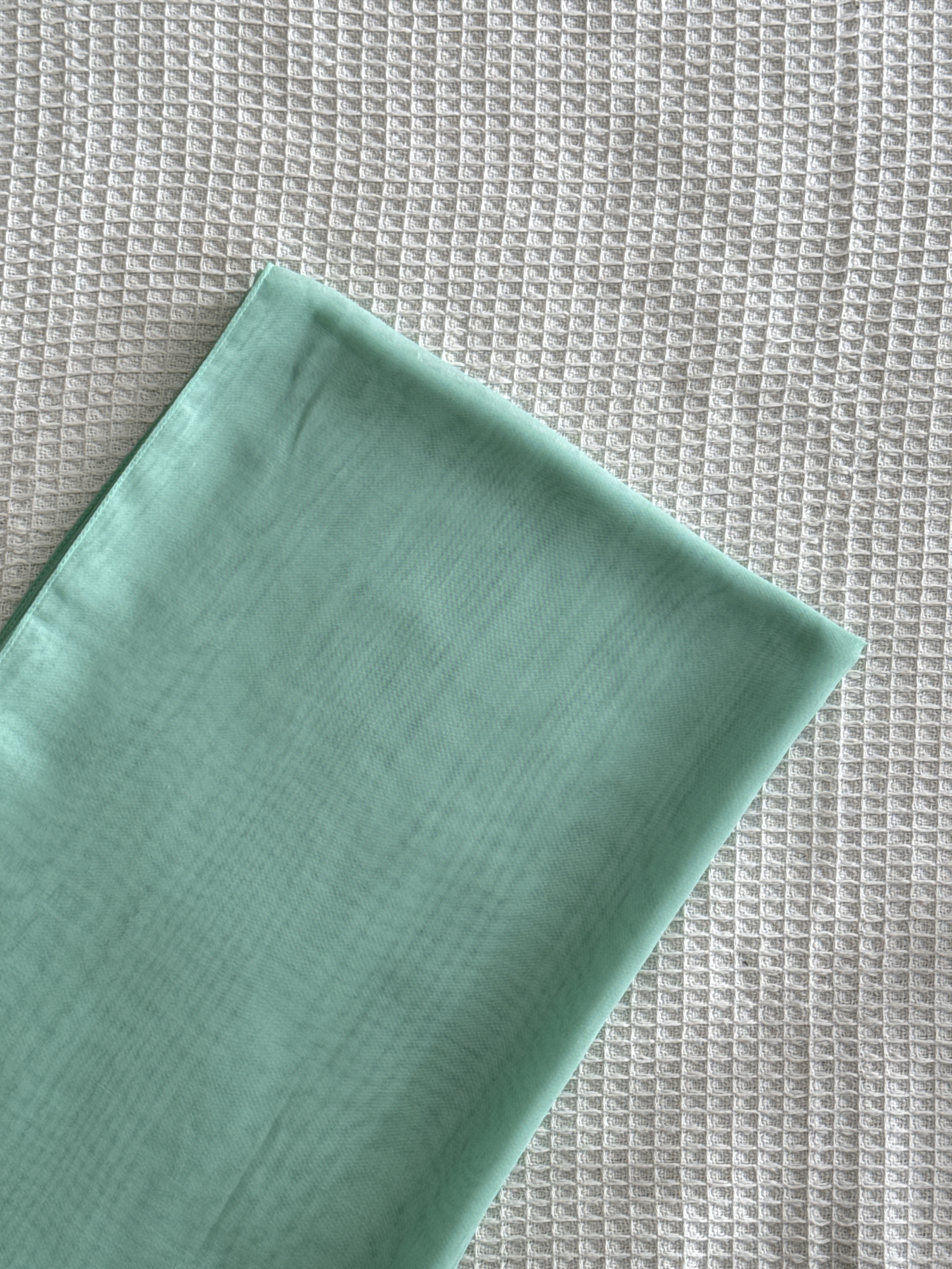 TUDUNG BAWAL NONA