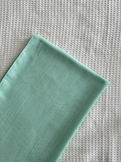 TUDUNG BAWAL NONA