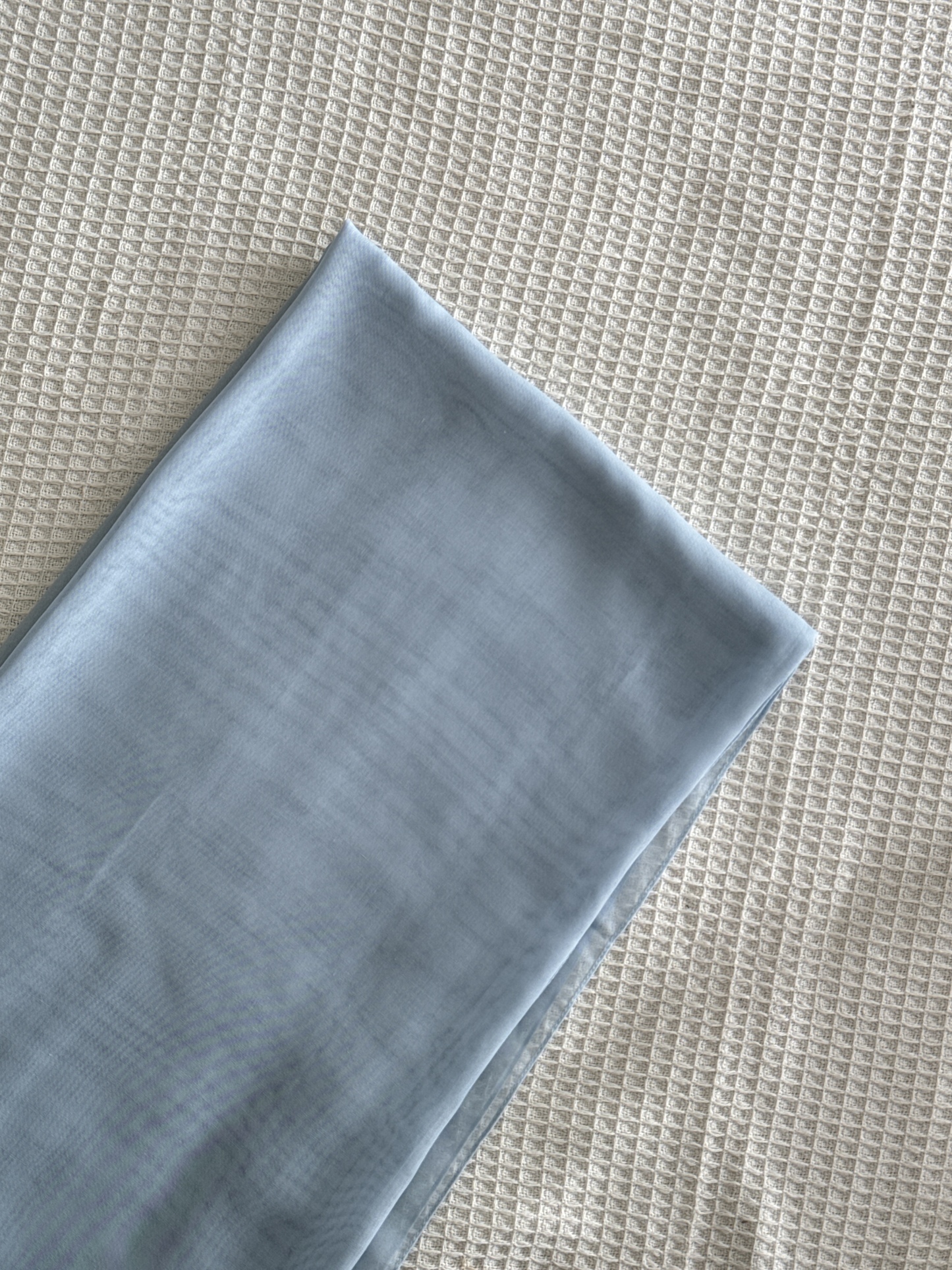POWDER BLUE