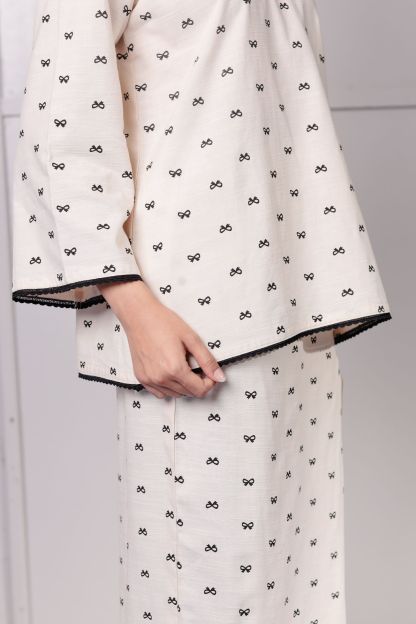 KURONG ASIAH - RIBBON BLACK
