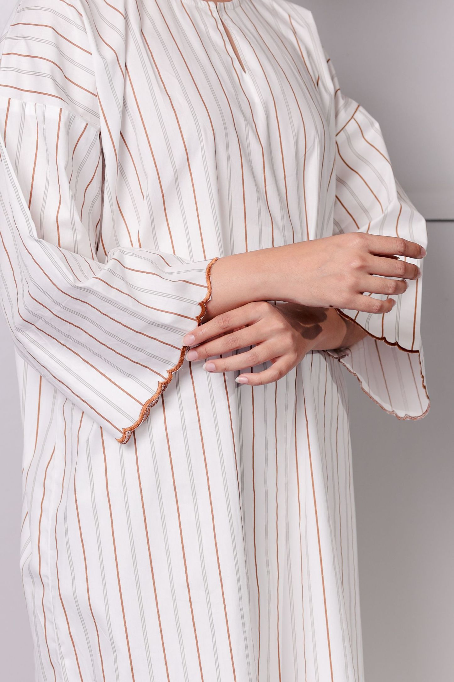 KURONG ZAINAB - STRIPE WHITE