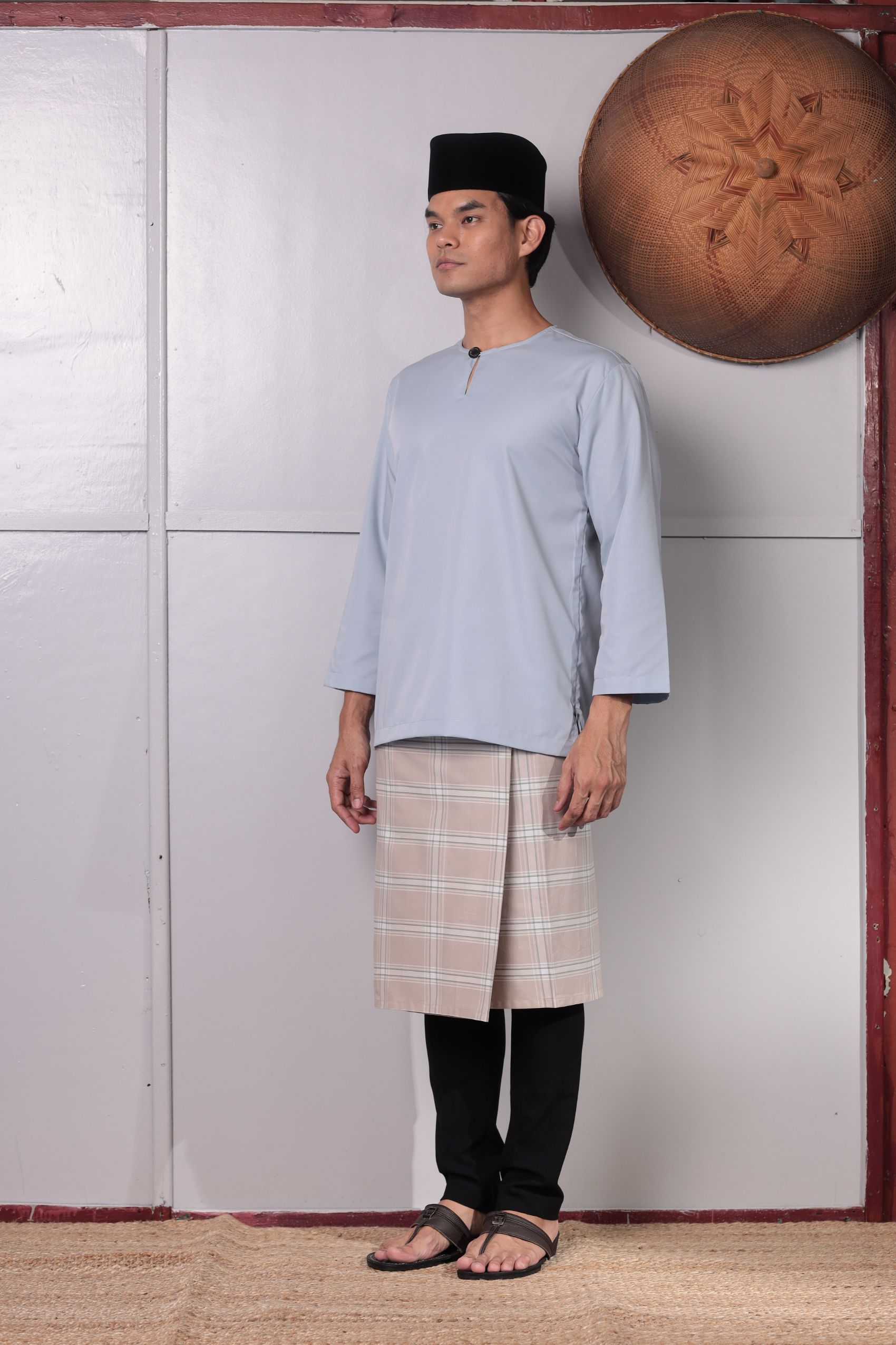 SAMPANA PLAIN - DUSTY BLUE