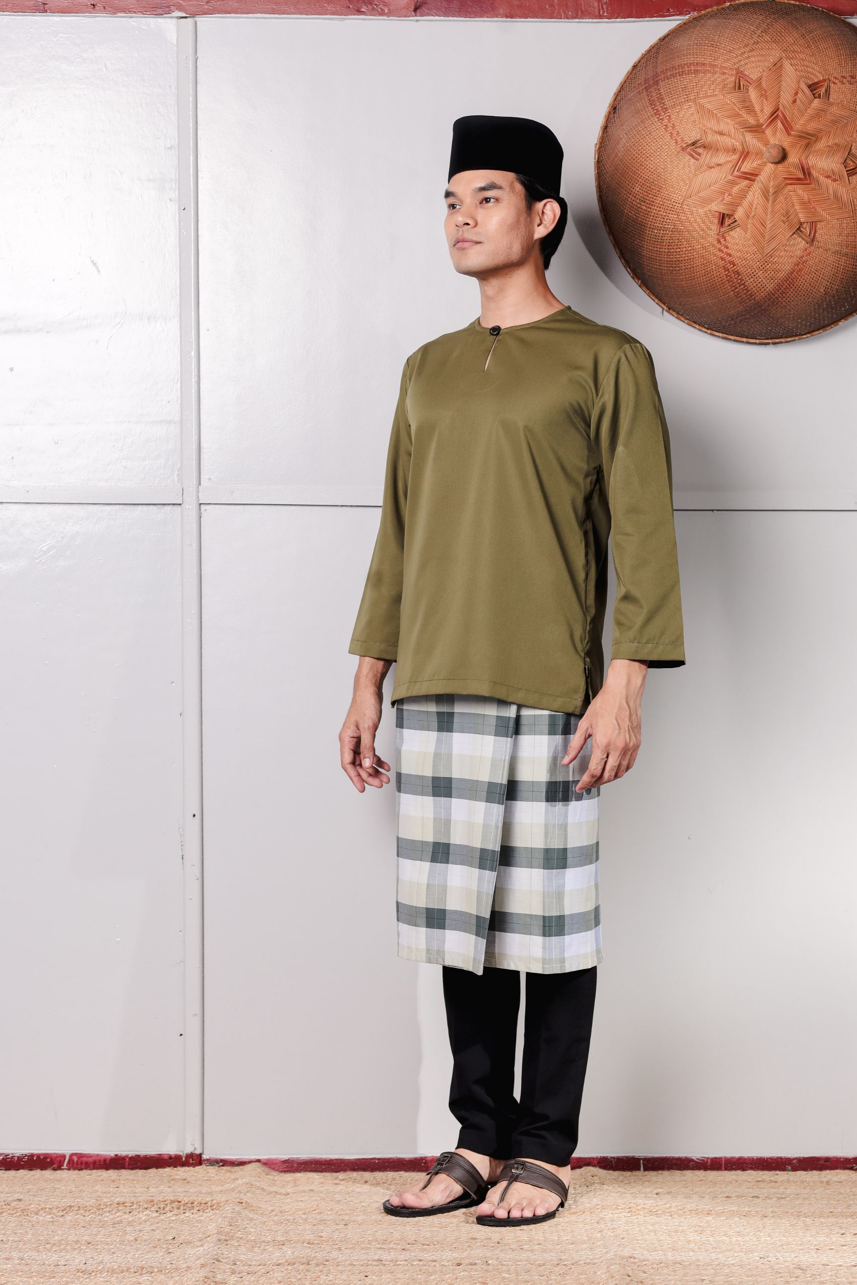 SAMPANA PLAIN - ARMY GREEN