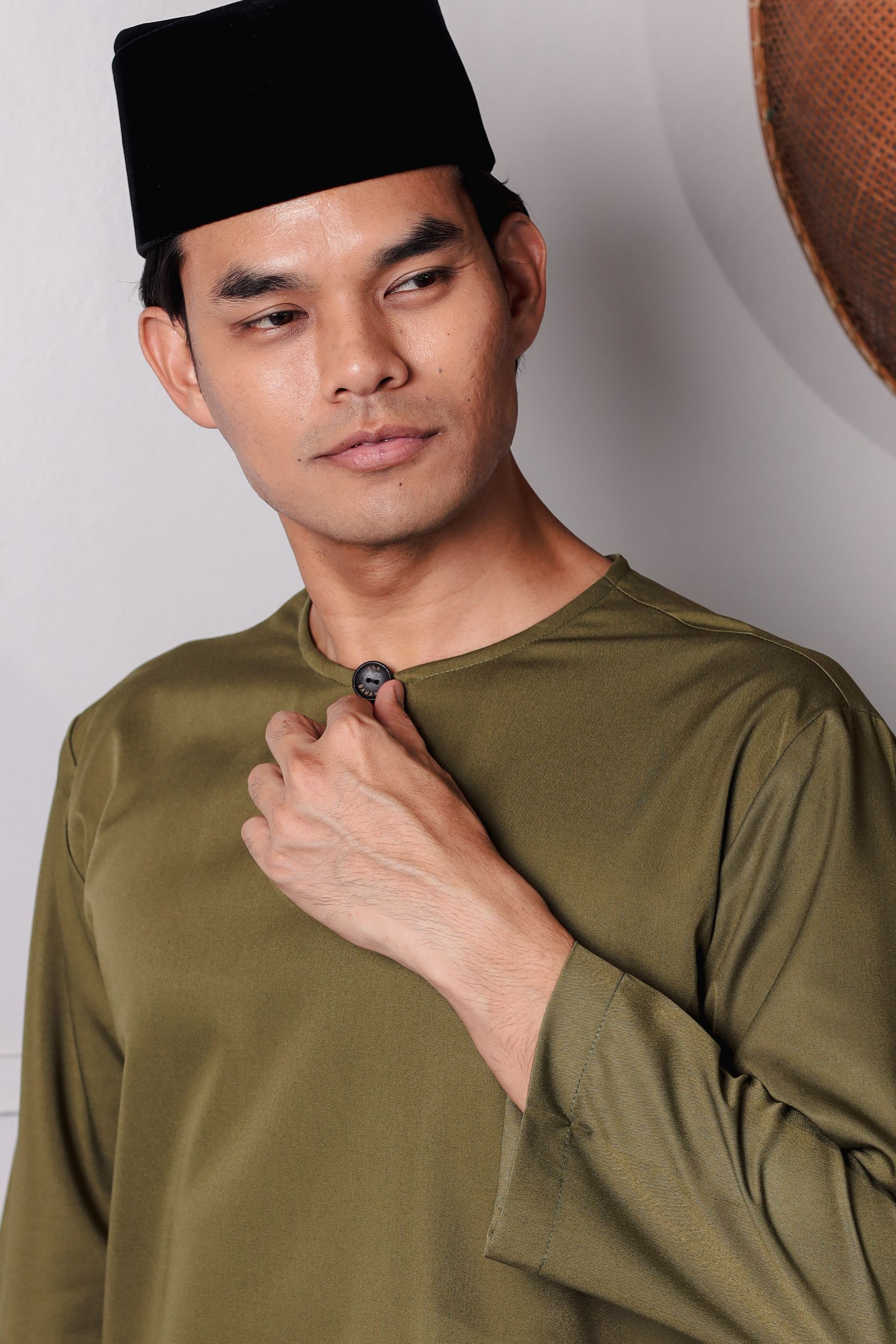 SAMPANA PLAIN - ARMY GREEN