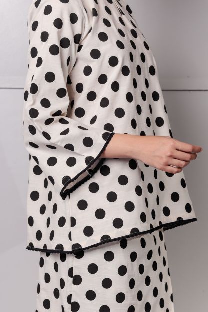 KURONG ASIAH - POLKA BLACK 
