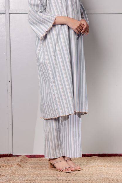 KURONG ZAINAB - STRIPE DUSTY GREEN