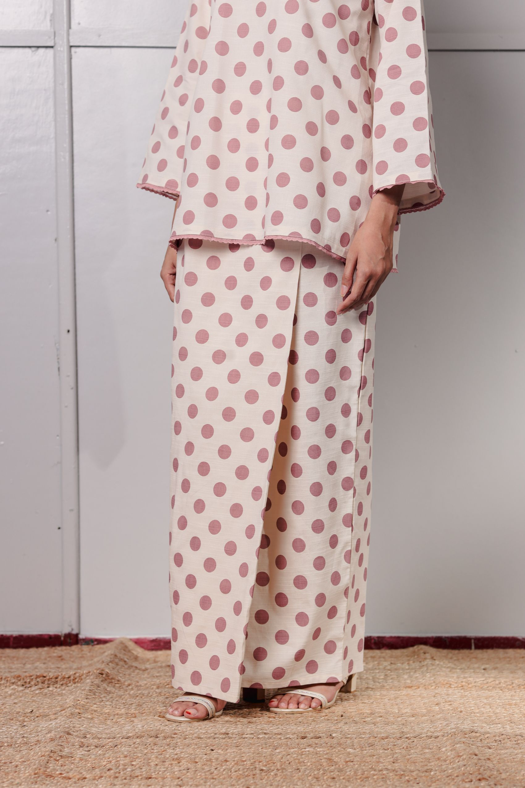KURONG ASIAH - POLKA DUSTY PINK