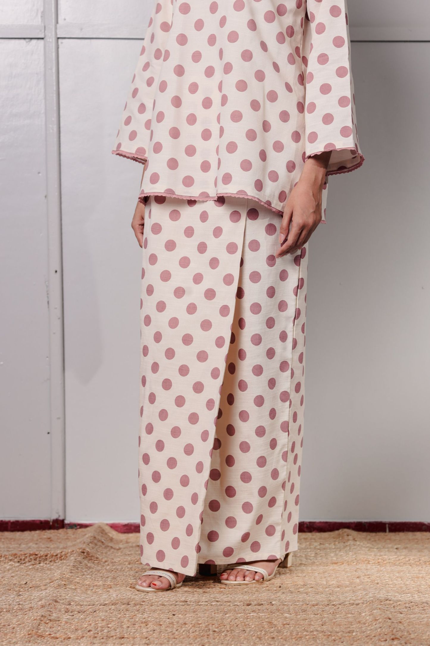 KURONG ASIAH - POLKA DUSTY PINK