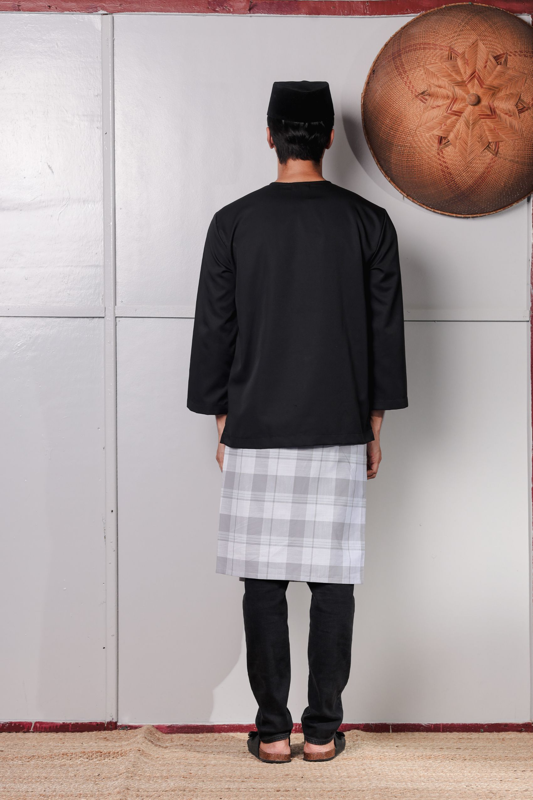 SAMPANA PLAIN - BLACK