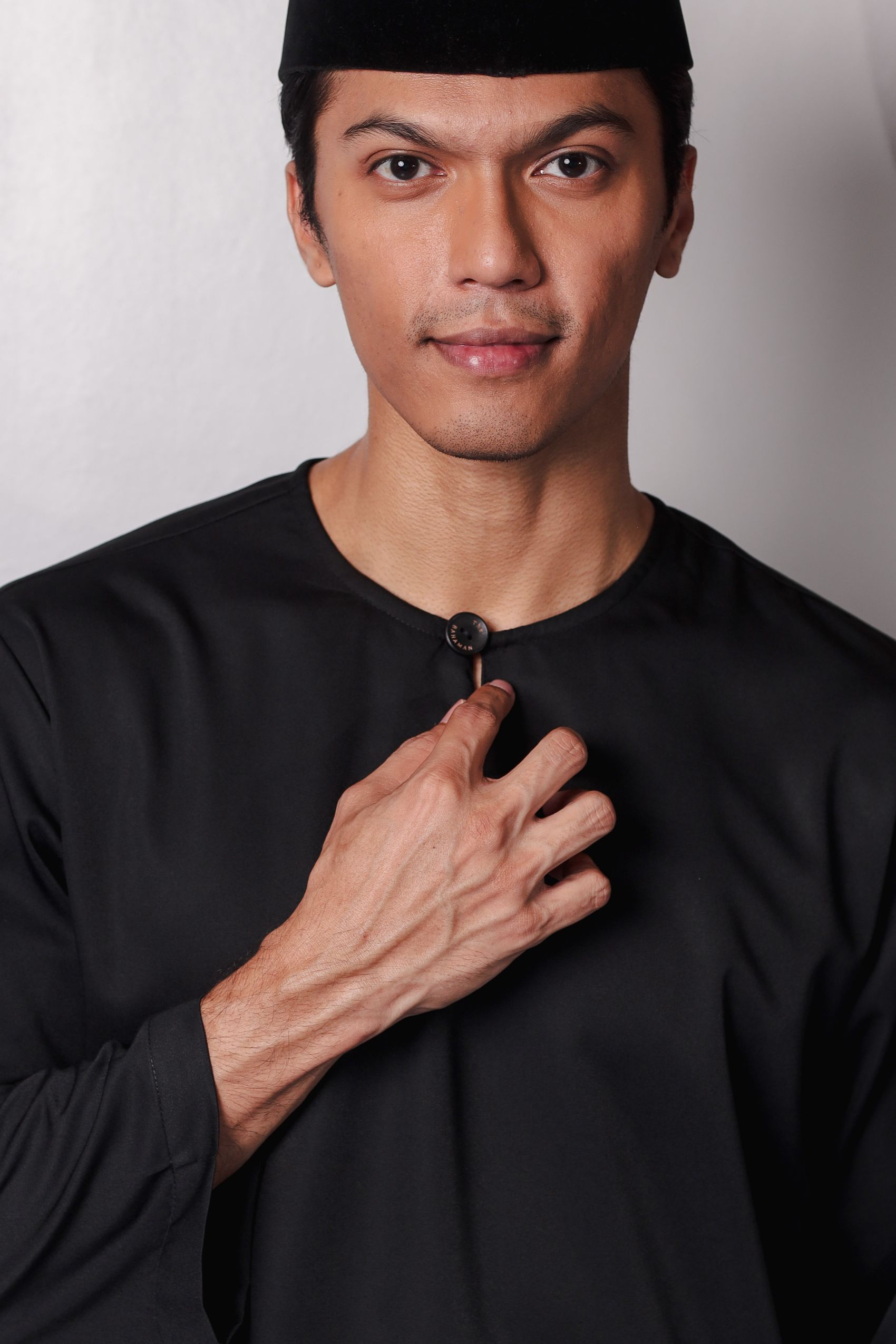 SAMPANA PLAIN - BLACK