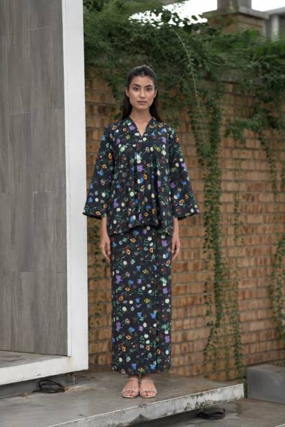 KEBAYA LINA - BLOOMING NIGHT