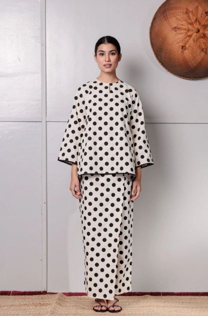 KURONG ASIAH - POLKA BLACK 