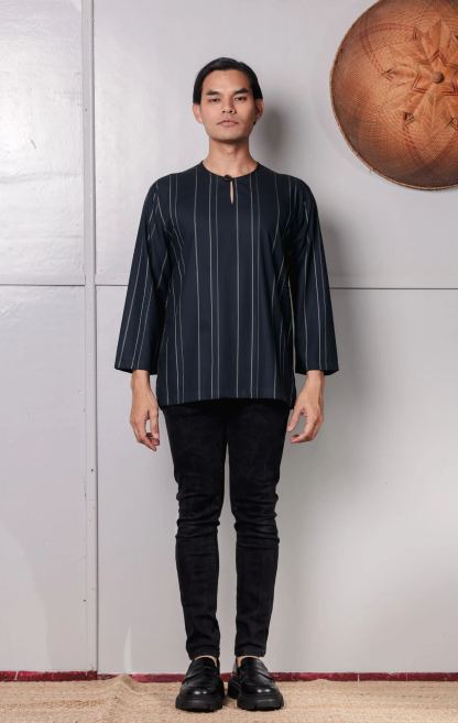 SAMPANA - STRIPE NAVY BLUE