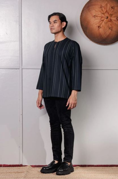 SAMPANA - STRIPE NAVY BLUE
