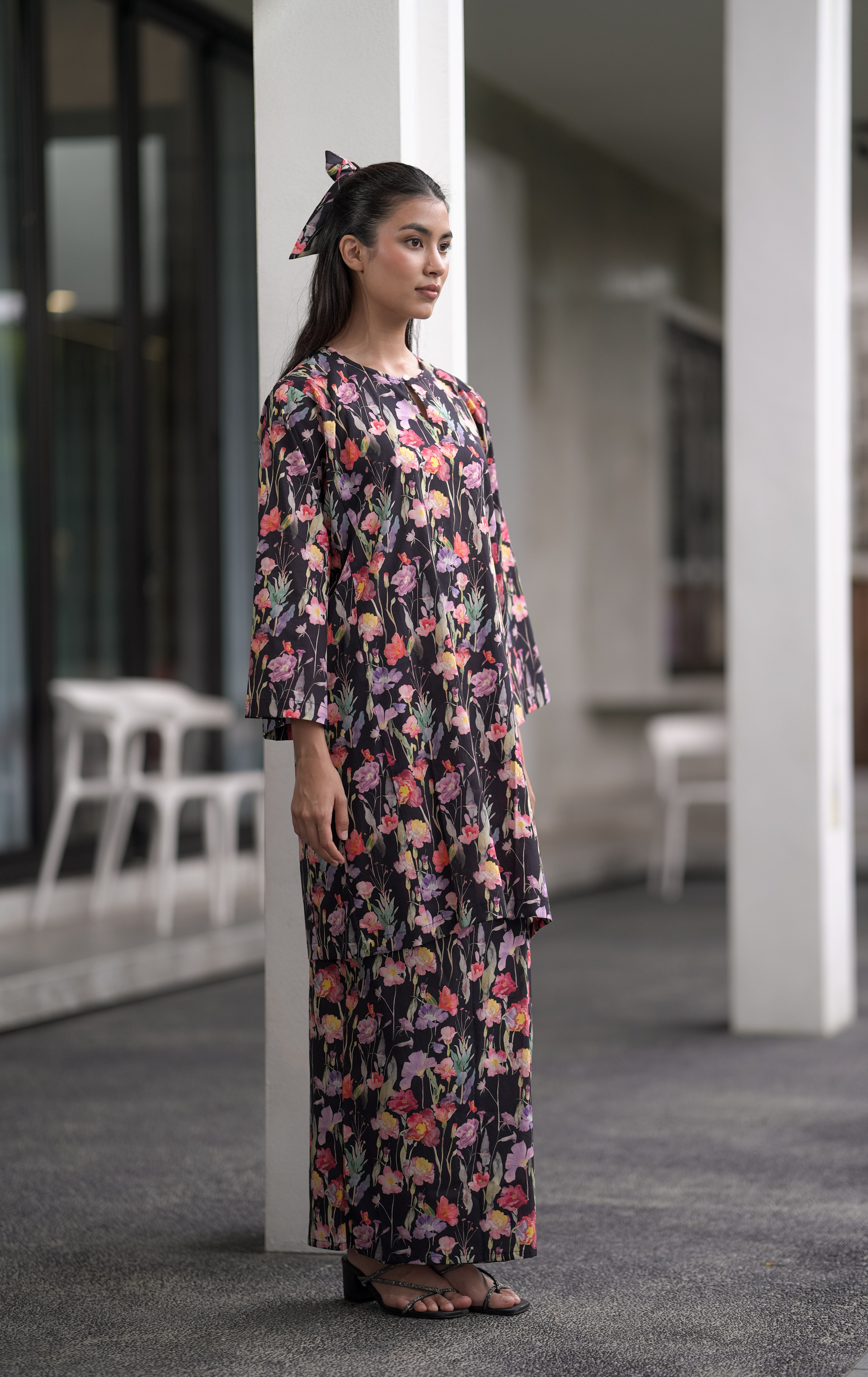 KURONG LELA - FLOWERY NIGHT