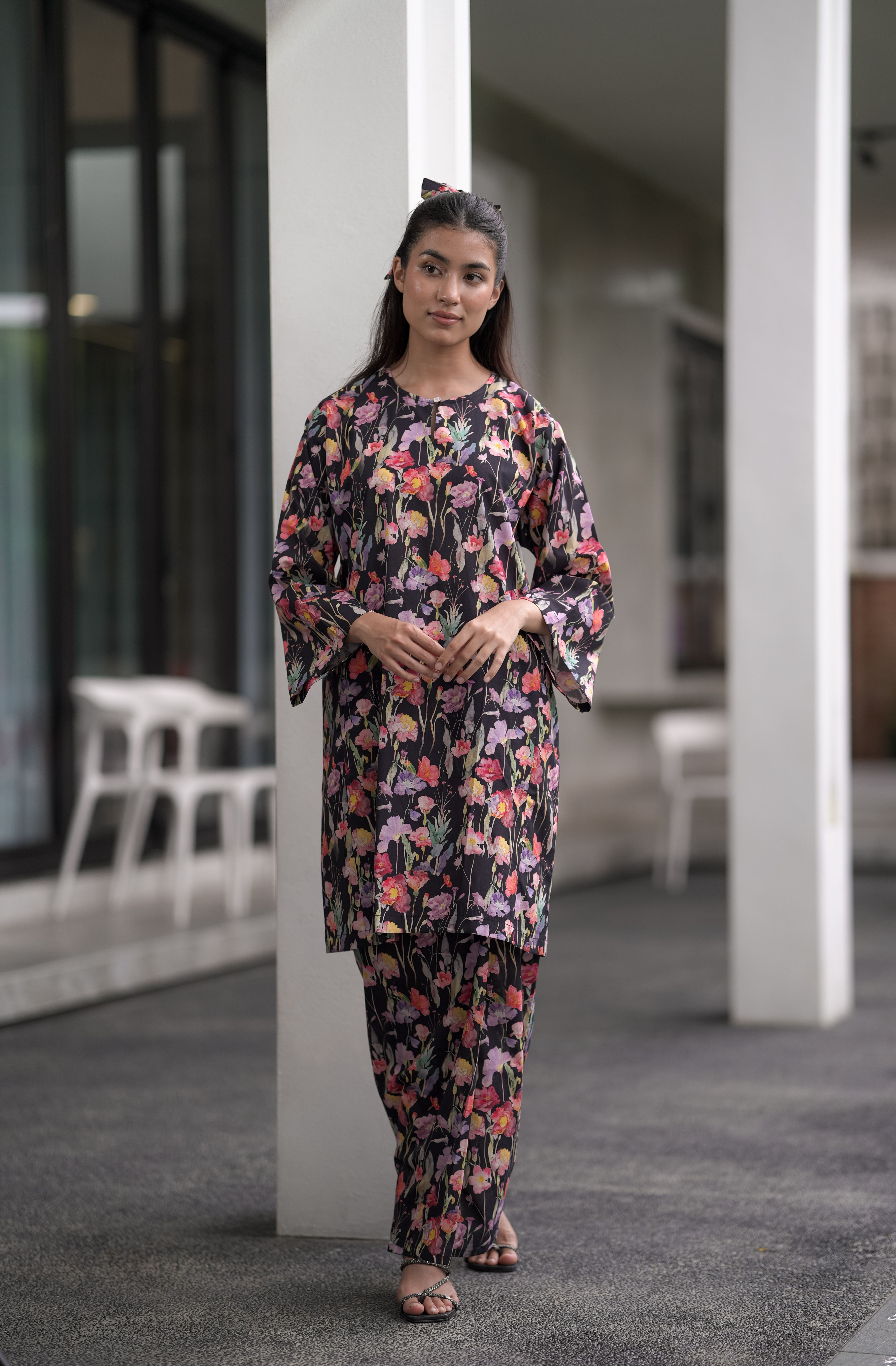 KURONG LELA - FLOWERY NIGHT