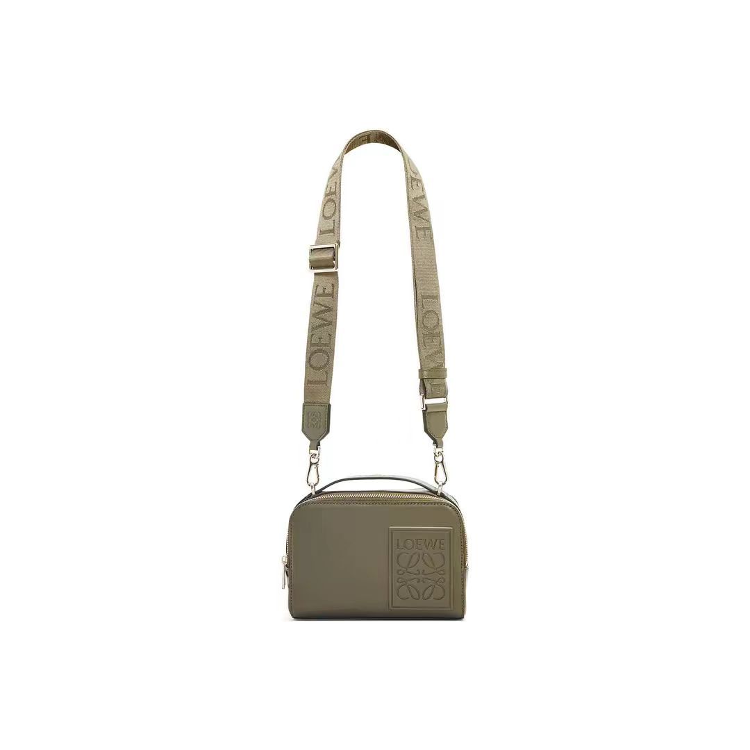 LOEWE クロスボディ カメラバッグ ミニ（サテンカーフ） LOEWE ロエベ カメラ クロスボディバッグ ミニ サテンカーフ