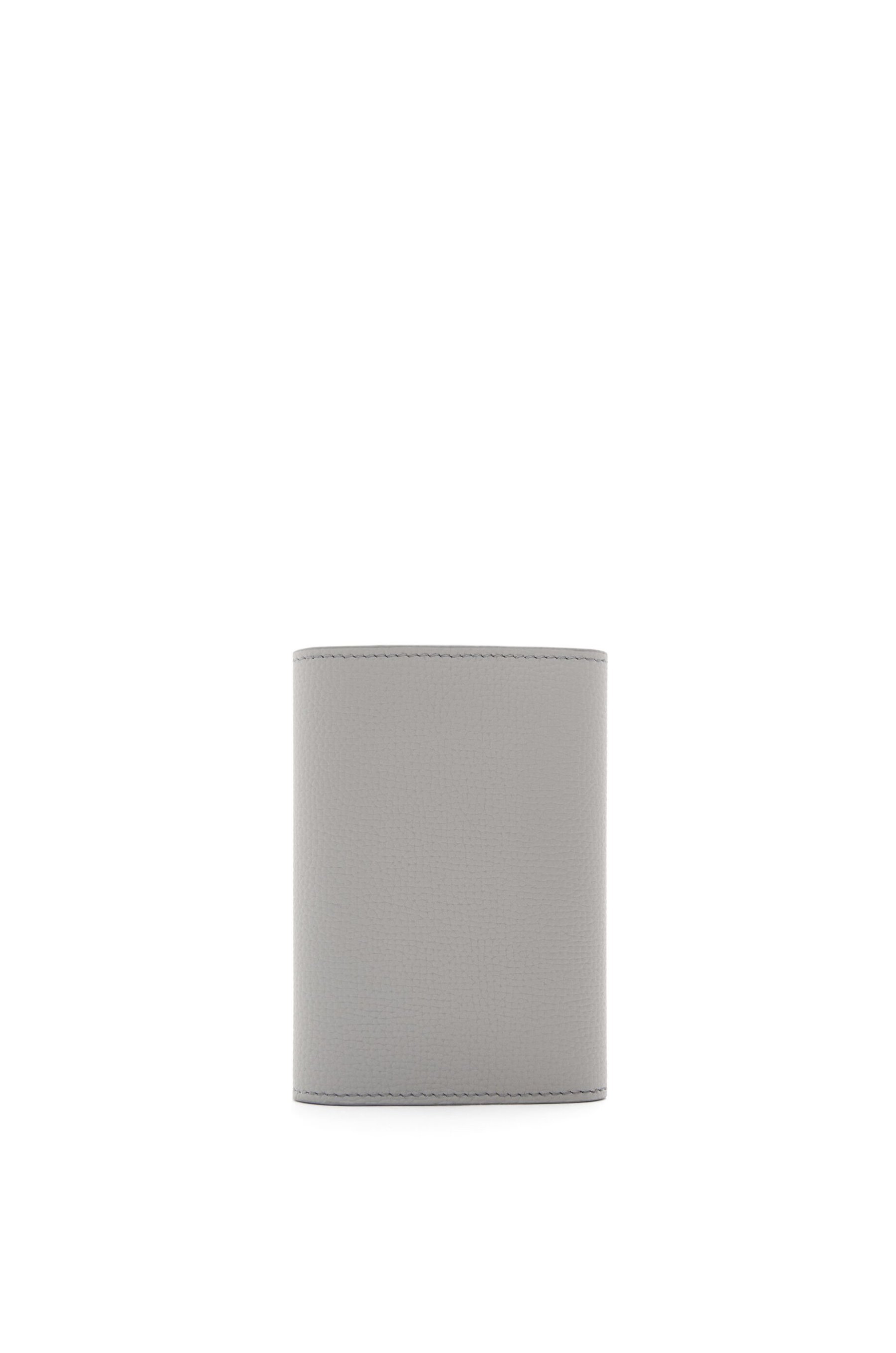 アナグラム バーティカル ウォレット スモール（ペブルグレインカーフ）