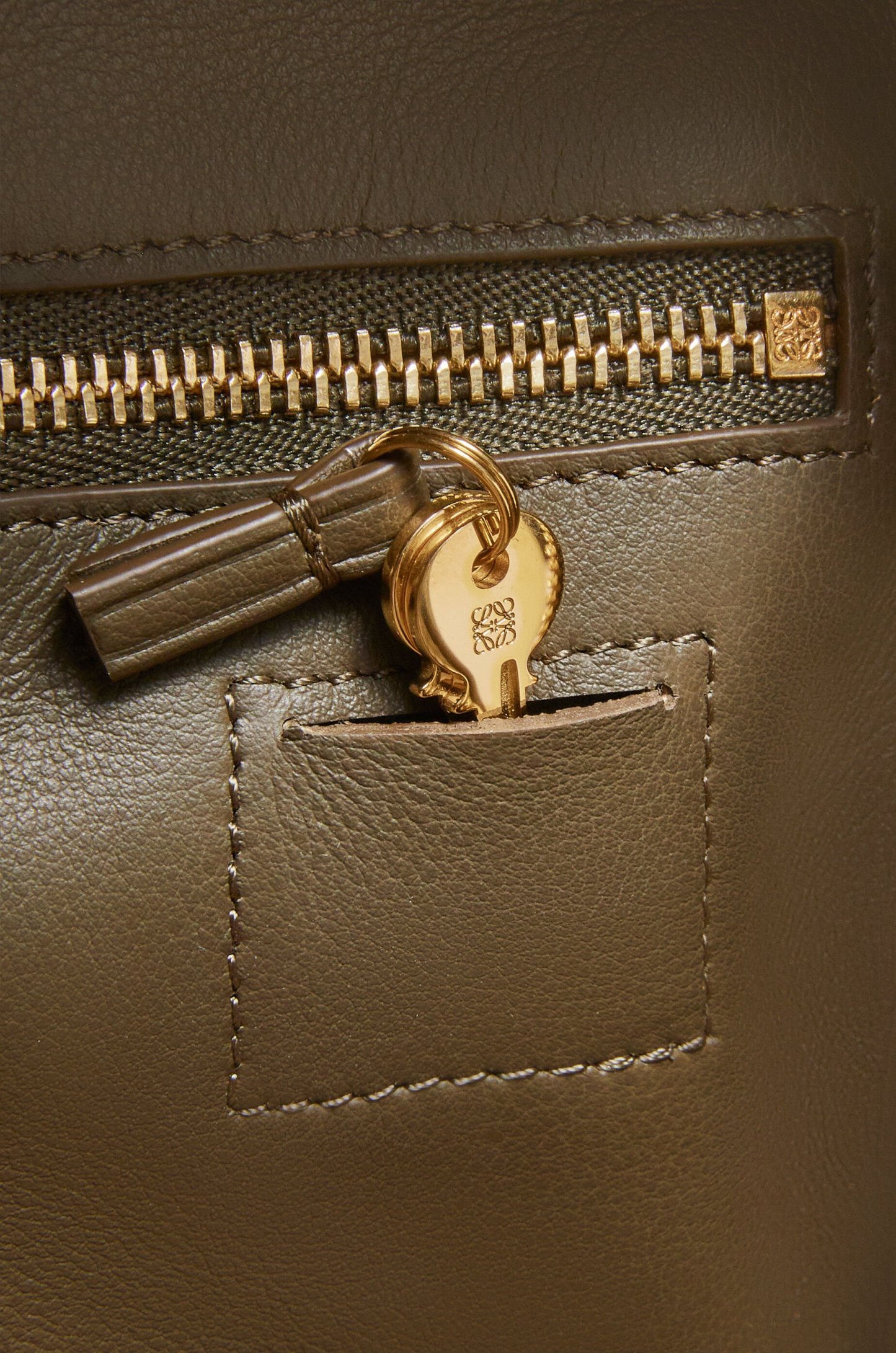 アマソナ23 バッグ（ナパカーフ）