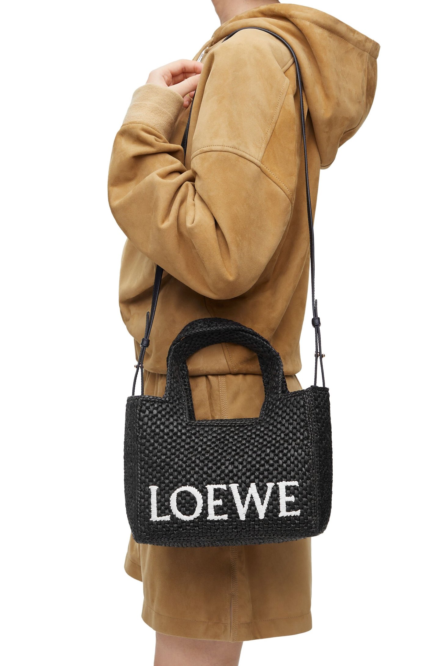 ロエベフォント トート スモール（ラフィア）