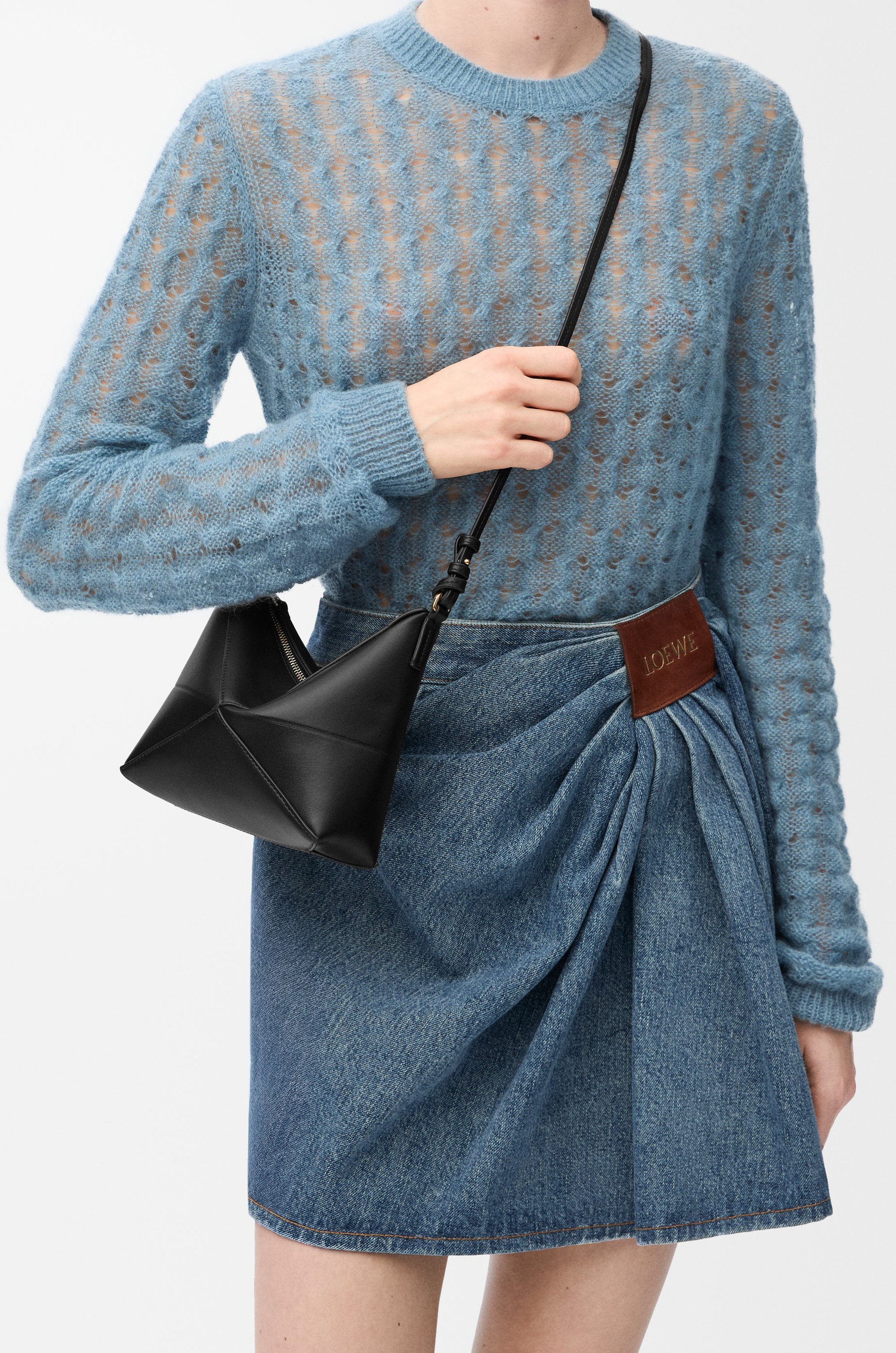 パズルフォルド ポーチ（シャイニーナパカーフ） – LOEWE®