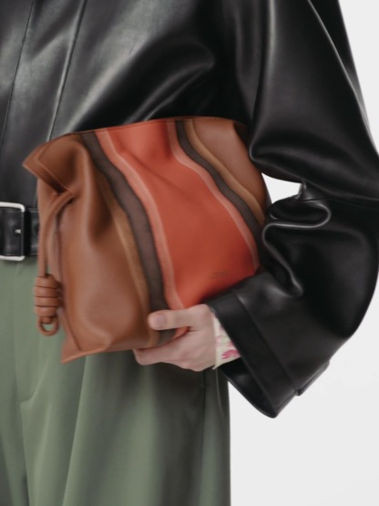 フラメンコクラッチ ランドスケープ ミディアム（ナパカーフ）