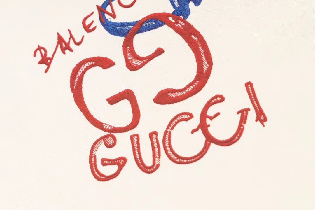 【GUCCI x BALENCIAGA旗艦店】Tシャツ ご好評に付き再入荷！