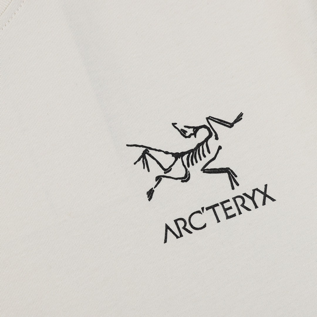 ARC’TERYX＊プリントロゴグラフィック 24SS Tシャツ ユニセックス