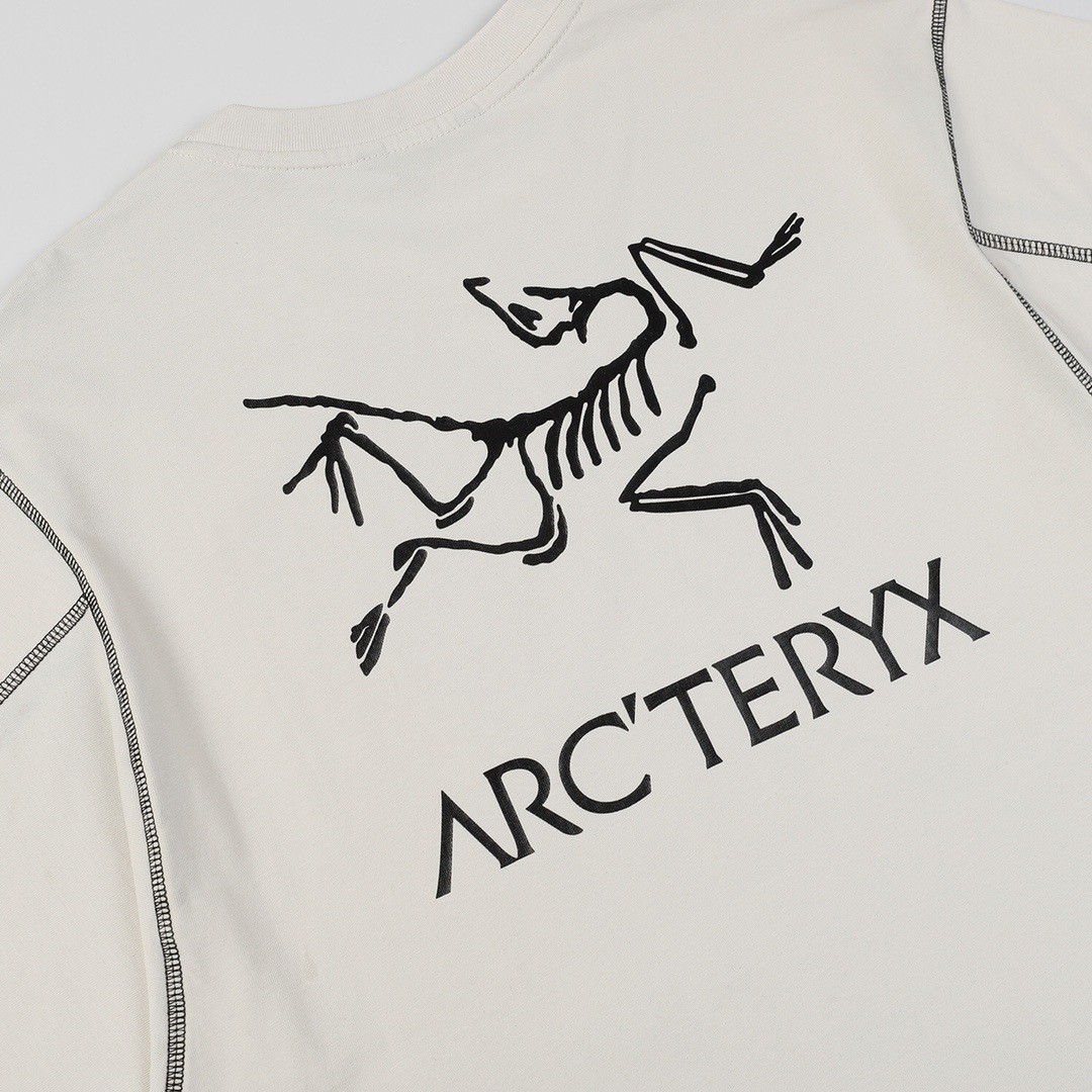 ARC’TERYX＊プリントロゴグラフィック 24SS Tシャツ ユニセックス