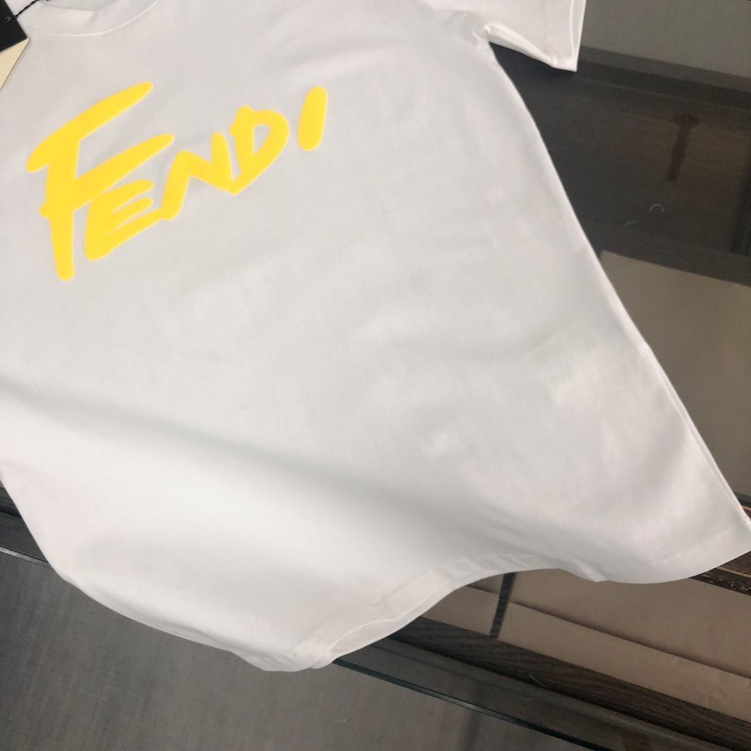 【FENDI公式旗艦店】 Tシャツ ご好評に付き再入荷！