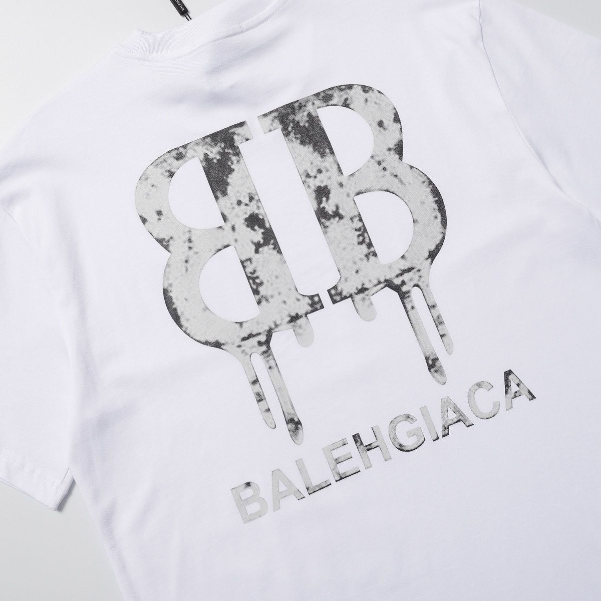 【 BALENCIAGA 公式旗艦店】 バレンシアガ Tシャツ ご好評に付き再入荷！