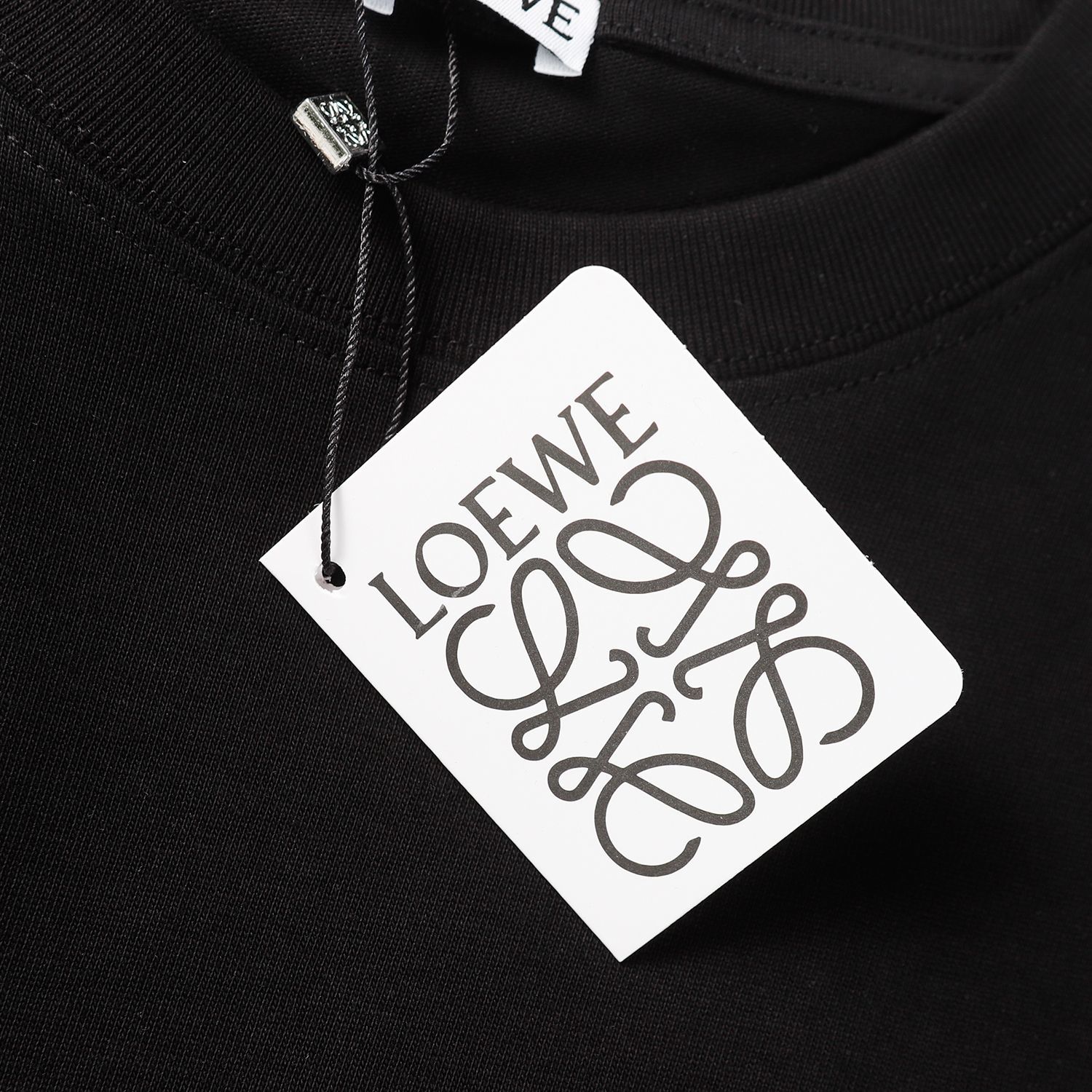 【LOEWE 公式旗艦店】(ロエベ)Tシャツ、ご好評に付き再入荷!