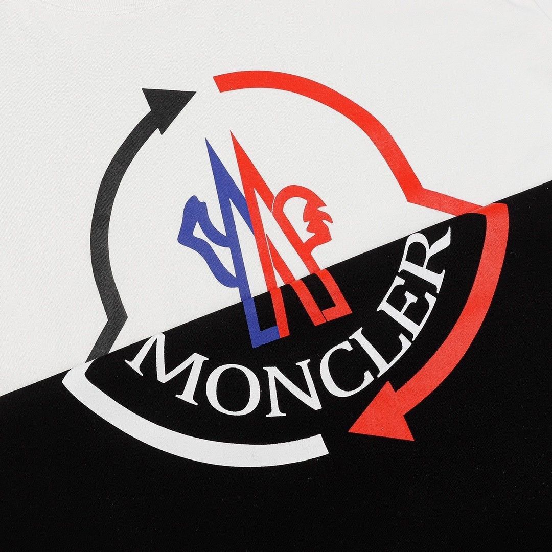 【Moncler 】（モンクレール）男女兼用、ご好評に付き再入荷！