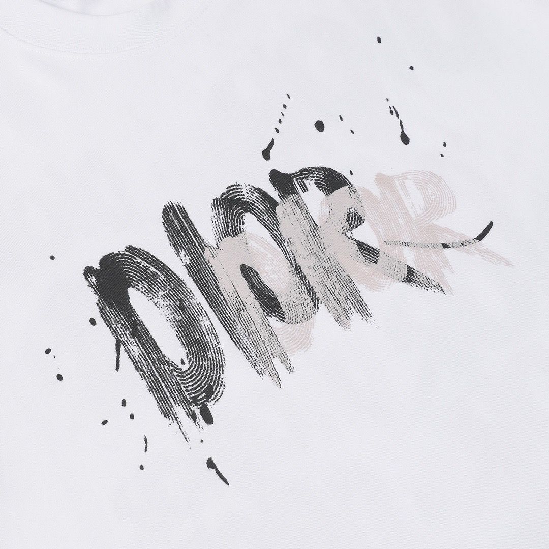 【DIOR】（ディオール）半袖 ご好評に付き再入荷！