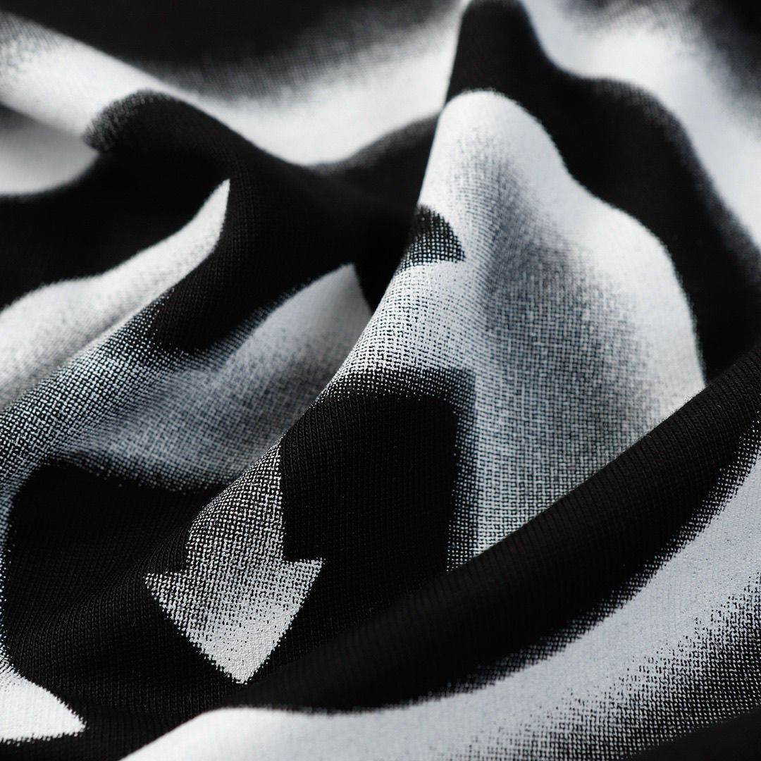 【GUCCI公式旗艦店】クッチ Tシャツ ご好評に付き再入荷!