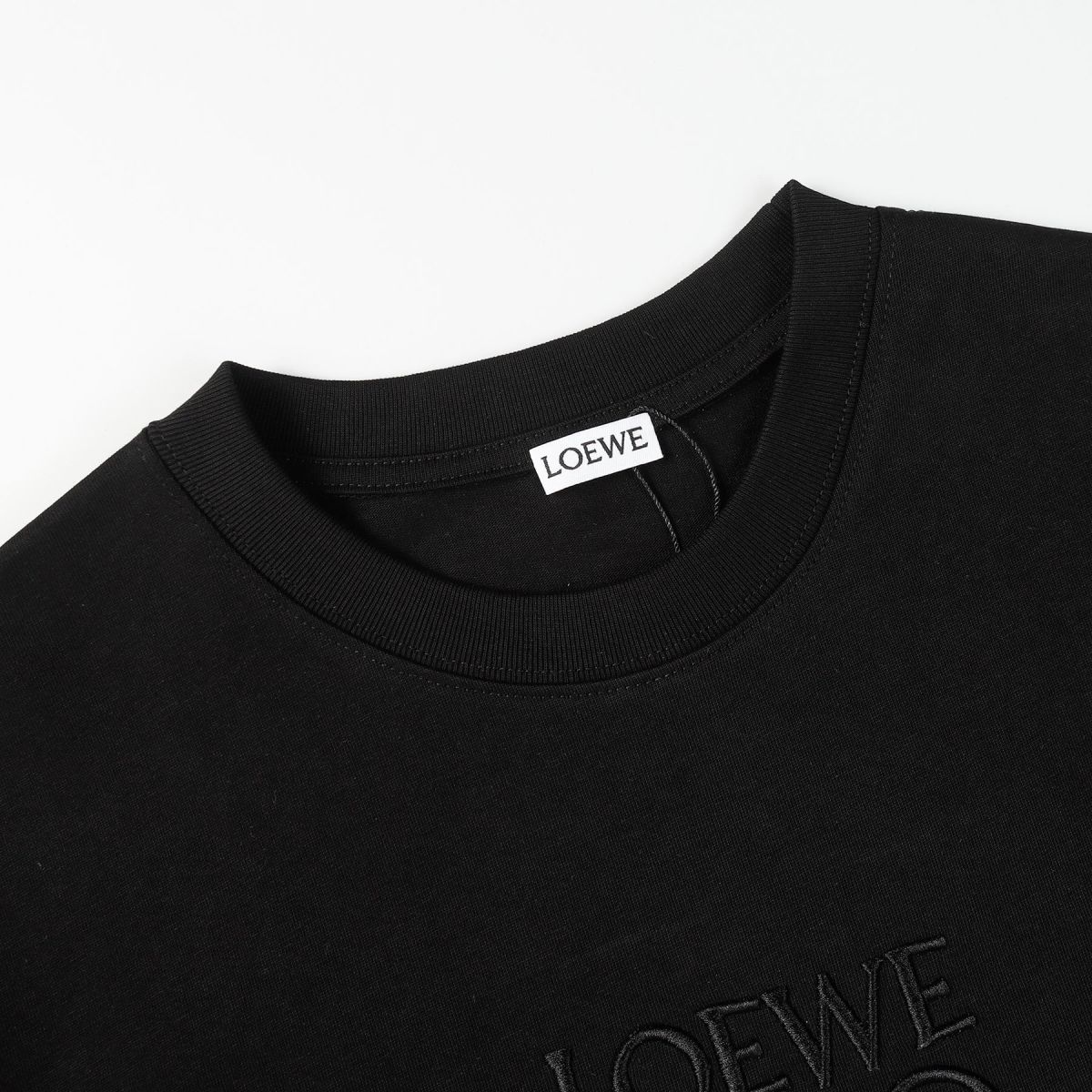 【LOEWE 公式旗艦店】(ロエベ)Tシャツ、ご好評に付き再入荷!