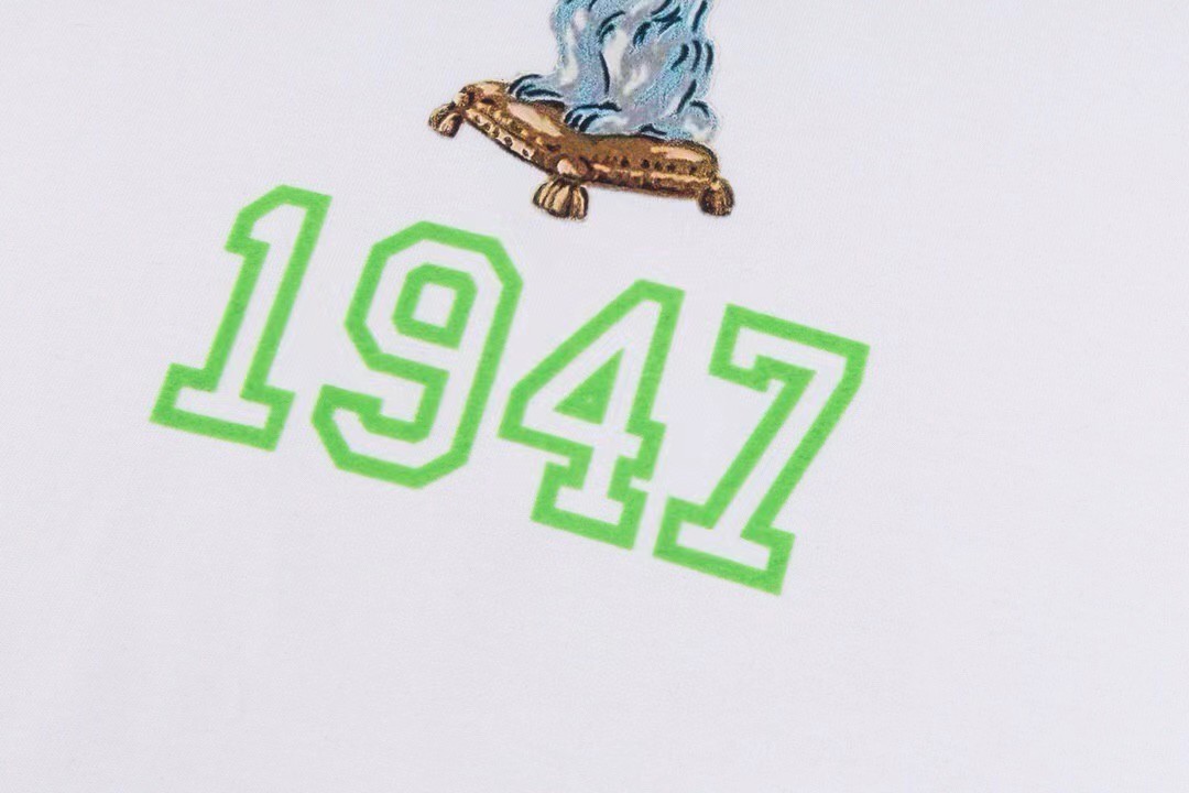 【DIOR】（ディオール）Tシャツ ご好評に付き再入荷！