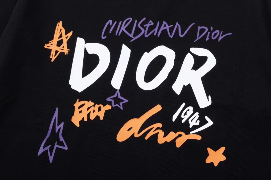 【 DIOR 公式旗艦店】ディオール Tシャツ ご好評に付き再入荷！