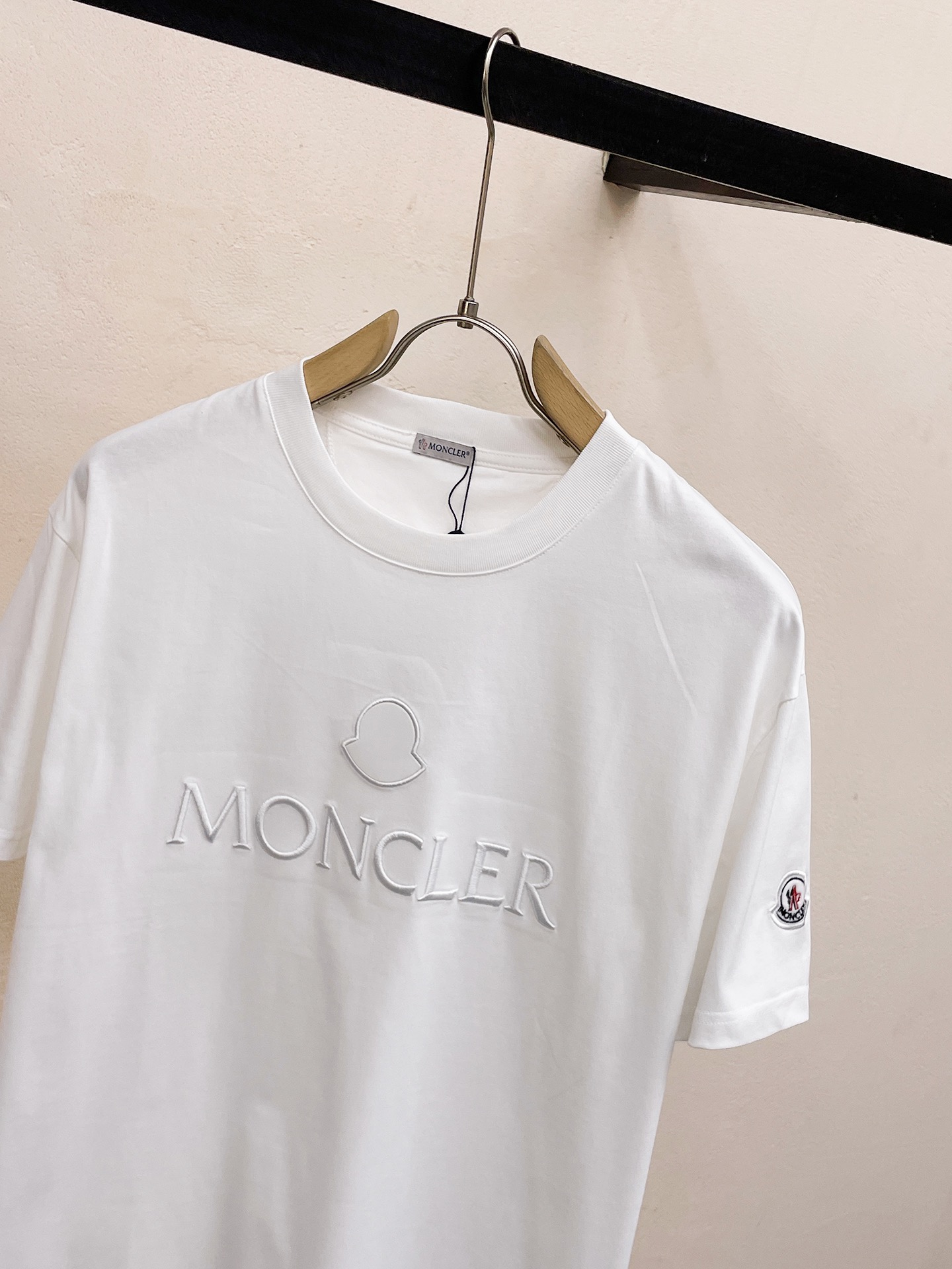 【Moncler 】（モンクレール）男女兼用、ご好評に付き再入荷！