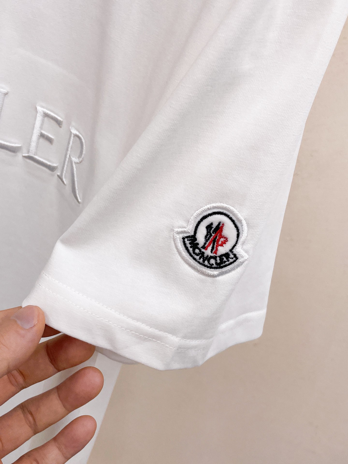 【Moncler 】（モンクレール）男女兼用、ご好評に付き再入荷！