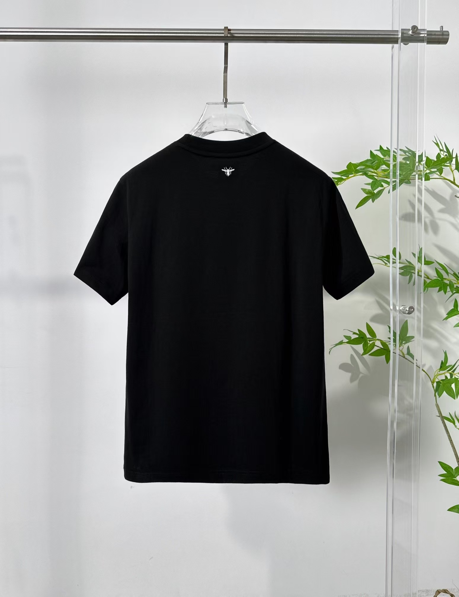 【DIOR 公式旗艦店】ディオール Tシャツ ご好評に付き再入荷！