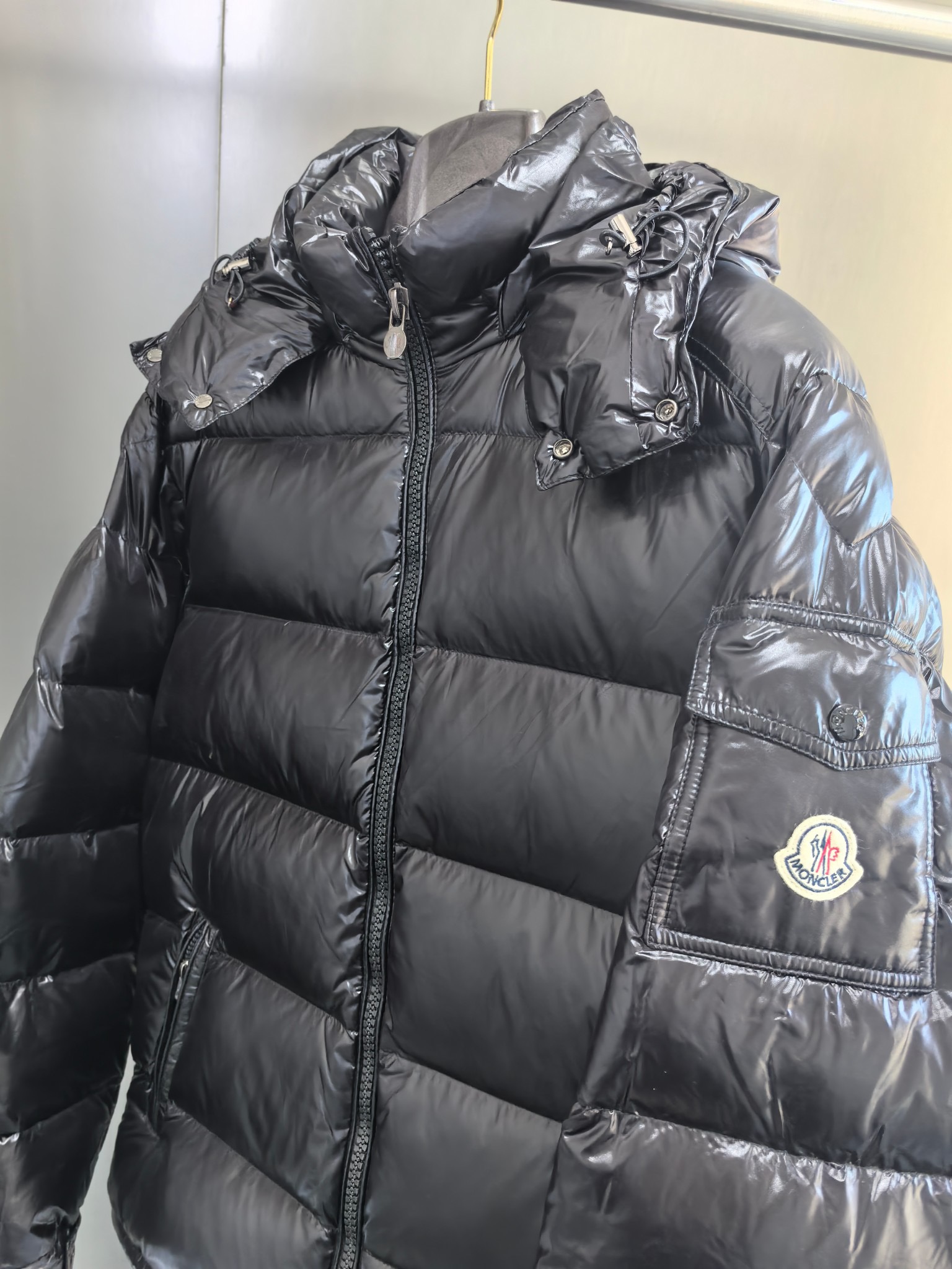 【公式認定ストア】MONCLERモンクレール 定番ダウンコート 限定発売中！多くの著名人やセレブに愛用されています! 爆買い！即完売必至 MAYA（ユニセックス）