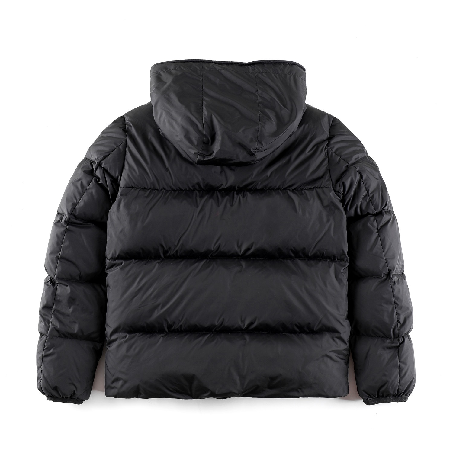 【公式認定ストア】MONCLER   Montcla（ユニセックス）多くの著名人やセレブに愛用されています! 即完売必至