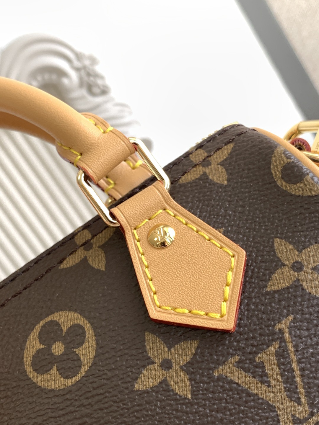 LOUIS VUITTON NANO Speedy Mini トートバッグ M81085
